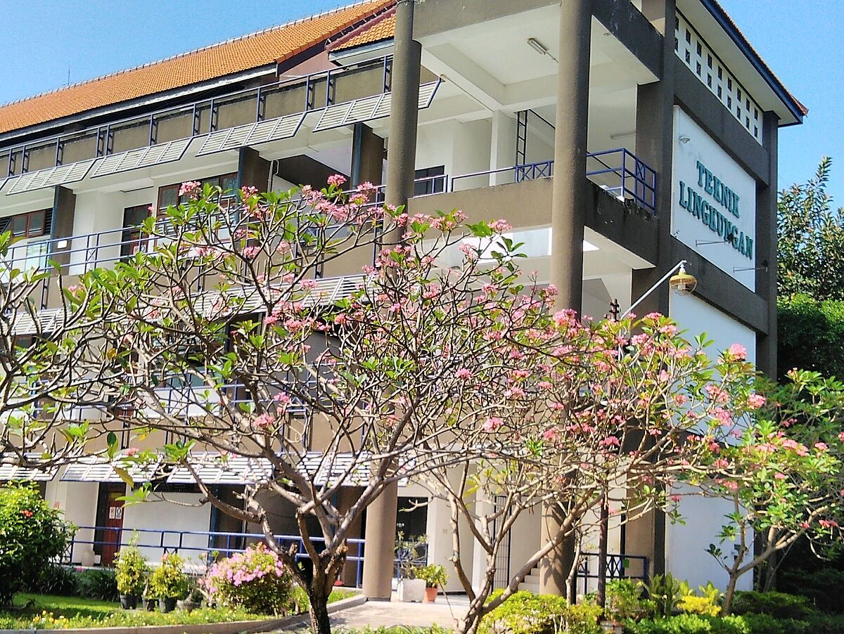 Institut Teknologi Sepuluh Nopember (ITS)