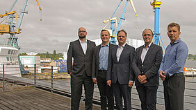 Auftakttreffen zum Forschungsprojekte KüSTE mit 5 Beteiligten auf dem Dach des TGZ Wismar